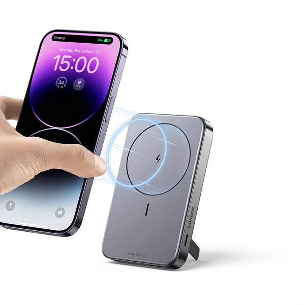 Ugreen PB206 (15086) 10000mAh Foldable Kickstand Magnetic Power Bank